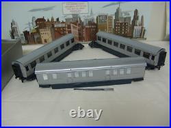 ACE2000 O Gauge Silver Jubilee passenger set NIB