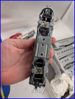 Athearn HO Scale Santa Fe Passenger Set A-B Dummy W 1 Power 4 Cars Untested