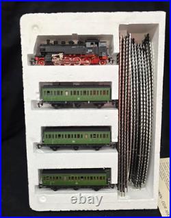 Berliner TT Bahnen 1120 No. 1131 Set BR 86 Locomotive DR Passenger Cars