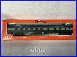 Classic Rivarossi Erie RR E-8 2 engine/6 Car Passenger (Set Pow. /Dum.) HO