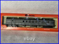 Classic Rivarossi NYC RR E-8/9, 2 engine/ 8 Car Passenger Set, Pow. /Dum. HO