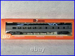 Classic Rivarossi NYC RR E-8/9, 2 engine/ 8 Car Passenger Set, Pow. /Dum. HO
