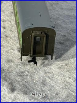 Gorgeous Rivarossi Northern Pacific RR 5-Car Passenger Set HO