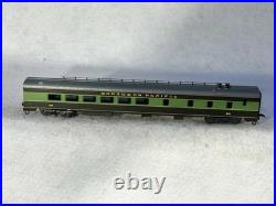 Gorgeous Rivarossi Northern Pacific RR 5-Car Passenger Set HO
