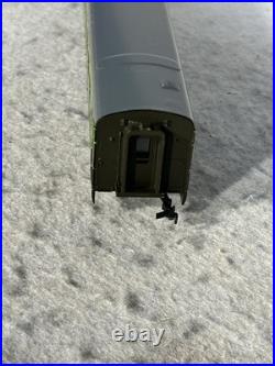 Gorgeous Rivarossi Northern Pacific RR 5-Car Passenger Set HO