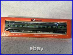 Gorgeous Rivarossi Northern Pacific RR 5-Car Passenger Set HO