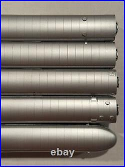 HO MTH 80-60003 Santa Fe 5 Car Passenger Set (Ribbed) ATSF Metal Wheels