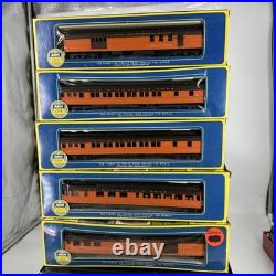 HO Milwaukee Road five car passenger set factory box and liner super nice train