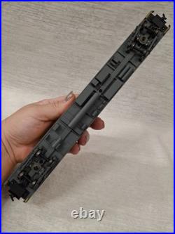 HO Rivarossi R6995 Passenger Car Set A Union Pacific Yellow