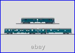 HO Scale 3-Rail Marklin 49951 DB German Crane Tender Passenger Car Set 3-Pack