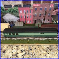 HO Scale set of 5 Rivarossi Southern Passenger Cars