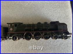 Jouef HO Scale Passenger Car Set (6) and Locomotive 4-6-2 Cars