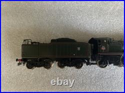 Jouef HO Scale Passenger Car Set (6) and Locomotive 4-6-2 Cars