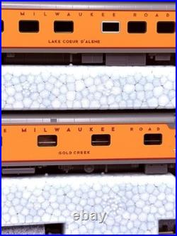 KATO 106-089 N Scale Milwaukee Road Olympian Hiawatha 9-Car Passenger Set