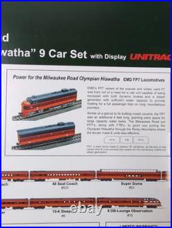 KATO N Milwaukee Road Olympian Complete 9 Car Set with 2 Locomotives FP7A & F7B