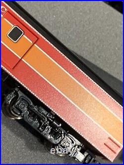 KATO N-Scale 106-029 Southern Pacific SMOOTH SIDE PASSENGER CAR 4 CAR SET RARE