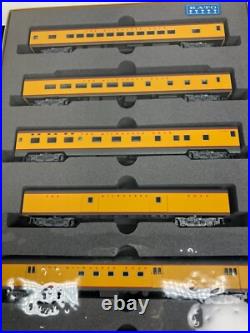 Kato N Scale 106-012 Milwaukee Road Streamliner 6-Car Passenger Set Train