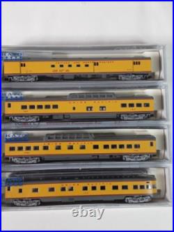 Kato N Scale Union Pacific Streamliner Passenger Car 4 Car (Set C) 106-5013