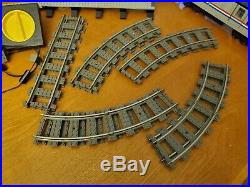 LEGO Legend Metroliner 9V 10001 & 10002 Engine Railroad Club Cars Platform Clean