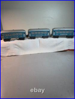 LIONEL Set of Three Passenger Cars +++ Two No. 609 & One 611 +++ Light Blue +++