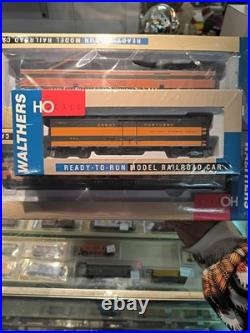 LS Ho Scale Walthers Great Northern 10 Passenger Car Set