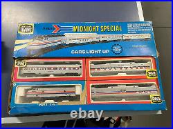 Life Like Amtrak Midnight Special HO Scale Train Set- MISSING POWER PACK