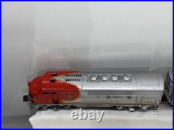 Lionel 2353 Santa Fe AA F-3 Diesel 4 Car Aluminum Passenger Set Very Nice