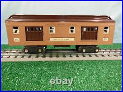Lionel 318 4 Car Passenger Set, very nice early refurbishment in State Brown