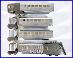 Lionel #616 Flying Yankee Streamliner 4 car Passenger Set O gauge Running