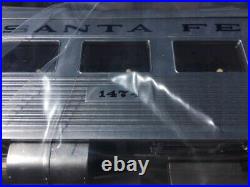 Lionel 6-84719 Santa Fe Sf Passenger 3 Car Set Train O Gauge, Super Chief