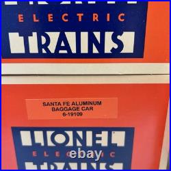 Lionel California Zephyr Aluminum 5-Car Passenger Set O New 6-19122-27 D&RGW Lionel California Zephyr Aluminum 5-Car Passenger Set O New 6-19122-27 D&RGW