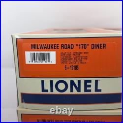 Lionel Milwaukee Road Aluminum 4-Car Passenger Set O Gauge New 6-19184 Hiawatha