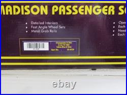 MTH 20-4028 Chesapeake & Ohio 70' ABS 5-Car Passenger Set LN