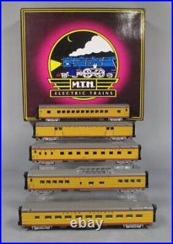 MTH 20-6538 O Gauge Union Pacific 70' Streamlined Passenger Car Set (Set of 5)