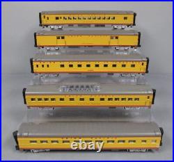 MTH 20-6538 O Gauge Union Pacific 70' Streamlined Passenger Car Set (Set of 5)