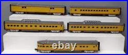 MTH 20-6538 O Gauge Union Pacific 70' Streamlined Passenger Car Set (Set of 5)