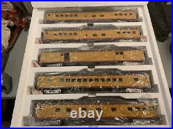 MTH O scale Union Pacific 5 Car 70' ABS Madison Passenger Set 20-6538 UP 3-Rail