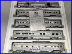 MTH Premier 20-6543 Santa Fe Streamlined 70' 5 Car Passenger Set Used O Damaged MTH Premier 20-6543 Santa Fe Streamlined 70' 5 Car Passenger Set Used O Damaged