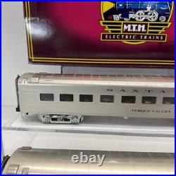 MTH Premier 20-66136 Santa Fe Streamline 2-Car Sleepr/Diner Passenger Set Used O