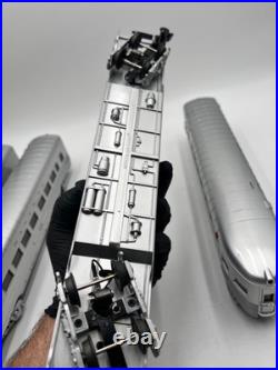 MTH RailKing 30-67650 Santa Fe 4 Car 60' Passenger Set O Gauge 3 Rail New