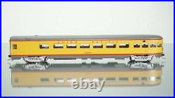 MTH Streamlined Union Pacific 5 Car Passenger set HO scale