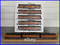 Mth Great Northern F3 A-b-a With 5 Car Passenger Set (new)