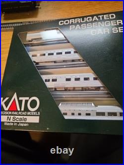 N Kato 106-1604 Corrugated 4 Passenger Car Set A Atchison Topeka & Santa Fe