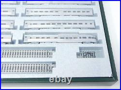 N Scale Kato #106-055 California Zephyr 11 Car Passenger Set with Track