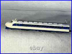 Nice KATO Japanese Bullet Train 2- Engine/2-Car Passenger Set N GAUGE