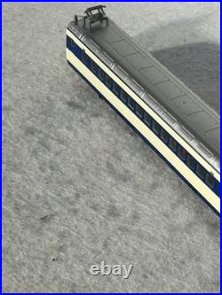 Nice KATO Japanese Bullet Train 2- Engine/2-Car Passenger Set N GAUGE