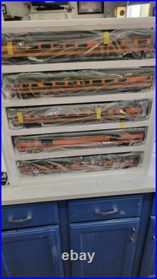 O Gauge 3-Rail Weaver GN Great Northern Green & Orange 5-Car Passenger Set