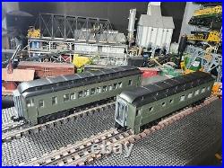 O Scale 2 Car Passenger Set for Your Train Layout by MTH