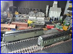 O Scale 2 Car Passenger Set for Your Train Layout by MTH