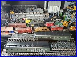 O Scale 2 Car Passenger Set for Your Train Layout by MTH
